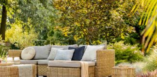 Comment rénover un salon de jardin en bois ?